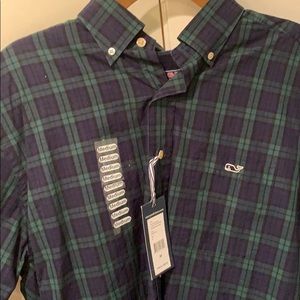 Vineyard Vines Classic Tucker shirt.